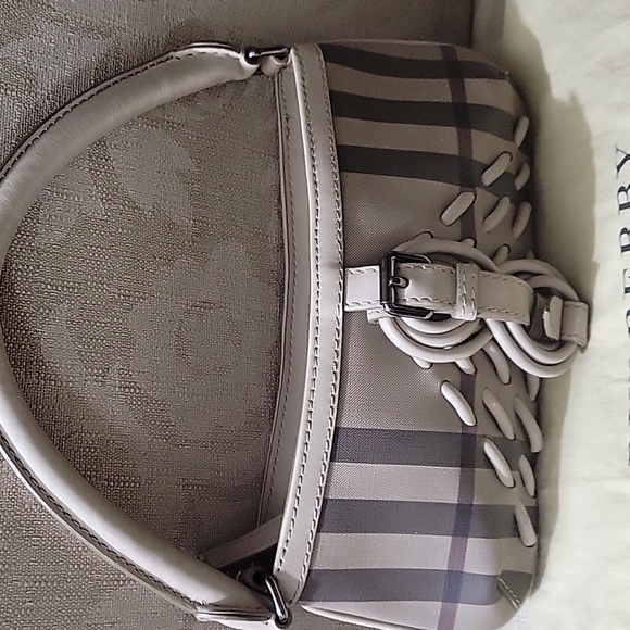 BURBERRY BAG AUTHENTIC VINTAGE EUC - Picture 2 of 11